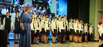 Школа № 53 отметила 65-летний юбилей и представила достижения кадетского корпуса «Защитник»