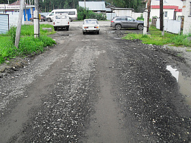 Дорожное полотно ремонтируют в пригороде Барнаула