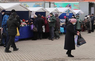 Более восьми миллионов рублей составил товарооборот субботних продовольственных ярмарок в Барнауле