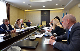 В Барнауле начались обсуждения возможности создания земельного участка на территории Лесного пруда