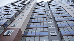 В доме по Павловскому тракту, 291 ведутся работы на второй блок-секции