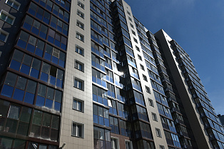 В доме по адресу Павловский тракт, 291 продолжаются работы по устранению замечаний