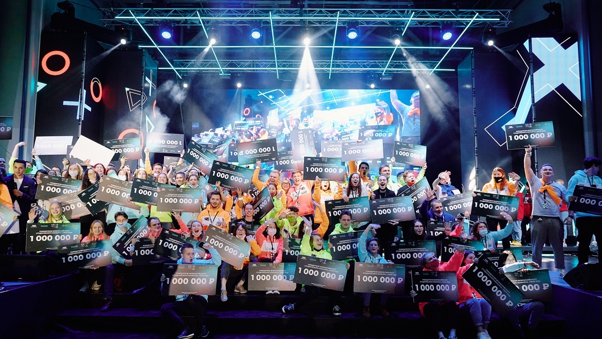 Пять студентов АлтГПУ стали победителями Всероссийского конкурса «Твой Ход» и выиграли по 1 млн. рублей