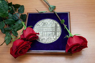 Сотрудников завода «Барнаултрансмаш» поздравили с 80-летием предприятия