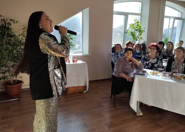 В п. Казённая Заимка состоялось мероприятие, посвящённое закрытию Месячника пожилого человека