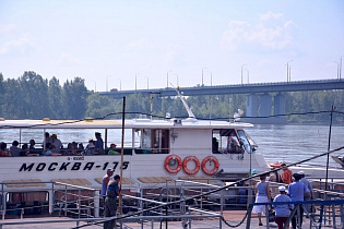 Поездка на пасеку, прогулки по историческому Барнаулу и Оби - на городские экскурсии приглашают участников