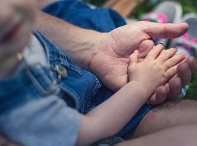 Вопросы помощи семьям, воспитывающим детей с особенностями в развитии, обсудили в Барнауле