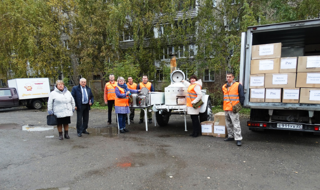 Тактико-специальные учения провели с передвижным пунктом питания в Барнауле