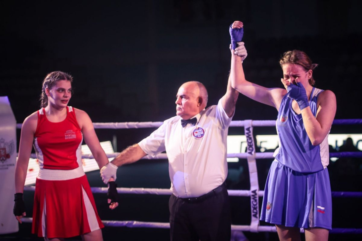 Барнаульская спортсменка победила на юниорском первенстве по боксу