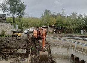 Городские службы устраняют последствия непогоды в Барнауле