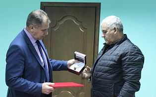 Работников дорожного хозяйства поздравили с профессиональным праздником в Барнауле