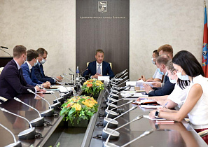 Вячеслав Франк провел совещание по вопросам строительства дороги  в нагорной части Барнаула