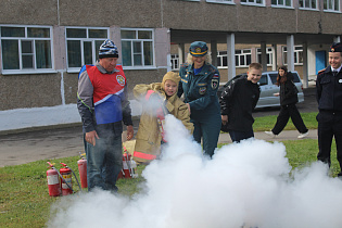 Масштабный урок безопасности провели для барнаульских школьников 
