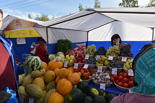 Интернет-форум: о проведении в Барнауле продовольственных ярмарок выходного дня в 2023 году