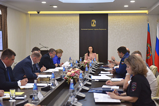 В администрации Барнаула прошло заседание межведомственной комиссии города по противодействию экстремизму