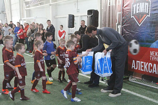 В СК «Темп» прошёл межрегиональный турнир по футболу «Кубок Александра Ерохина-2025»