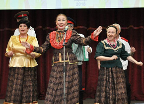 В Барнауле прошел краевой ретро-фестиваль творчества пенсионеров