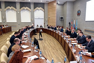 В администрации города обсудили подготовку к празднованию Нового года и Рождества в Барнауле