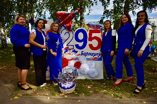 «Семейная мастерская»: праздничная программа ко Дню города прошла в парке спорта Алексея Смертина