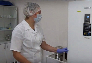 По поручению Виктора Томенко в крае рассмотрят возможность усиления мер социальной поддержки специалистов отрасли здравоохранения