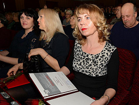 В Барнауле поздравили работников бытового обслуживания и ЖКХ