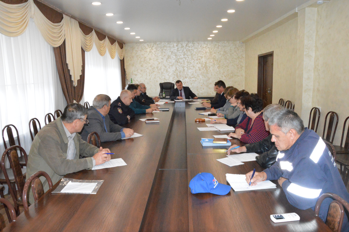 В администрации Октябрьского района отработали действия при ликвидации аварии на коммунально-энергетических сетях