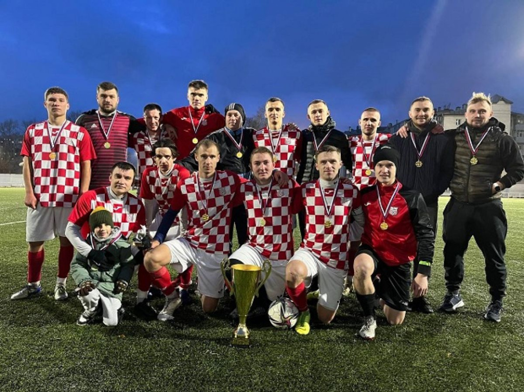 Барнаульский «Полимер» в четвертый раз подряд завоевал Кубок края по футболу