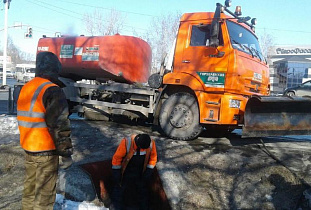 В Барнауле проводят работу по предотвращению подтопления жилых домов, дорог и социально значимых объектов