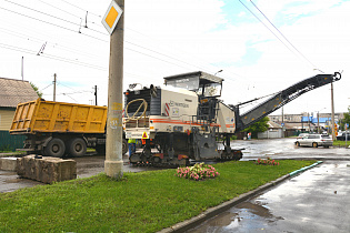 В Барнауле ремонтируют мост через реку Пивоварку по ул. Матросова