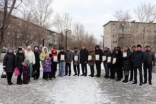 В Ленинском районе торжественно открыли сквер по ул.Антона Петрова, 200 после завершения второго этапа благоустройства, выполненного в рамках городского инициативного бюджетирования  