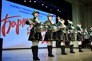 «Гордость района»: труженикам Индустриального района в преддверии Дня города вручили заслуженные награды 