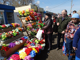 В Родительский день доставка барнаульцев на кладбища будет традиционно бесплатной