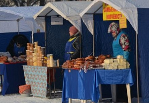 В Барнауле подвели итоги социальных продовольственных ярмарок 2017 года